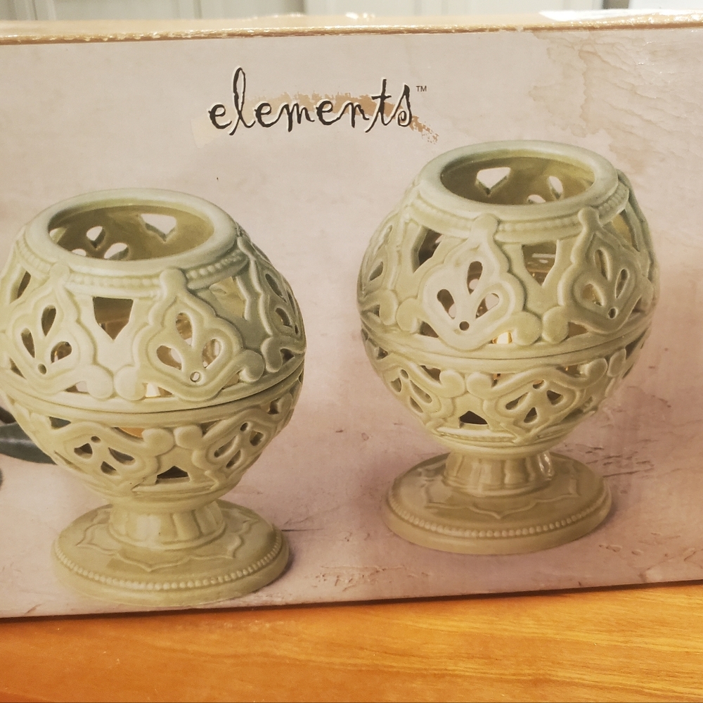 brand new still in box two globe ceramic tea light candle holders